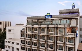 Days Hotel & Suites By Wyndham Dakar